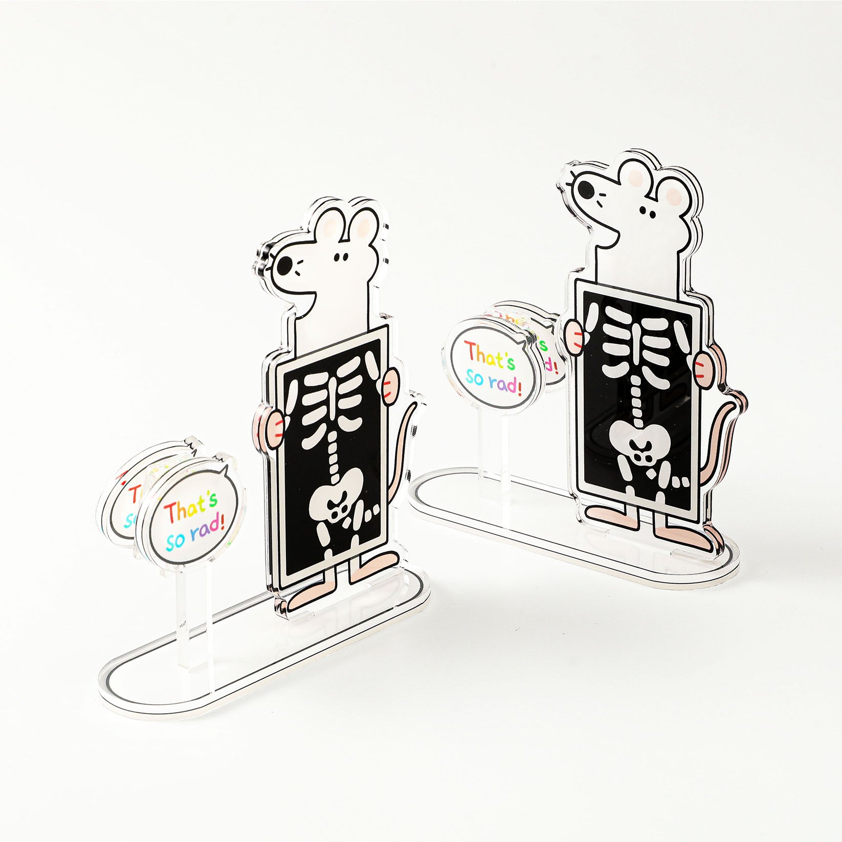 Science-inspired mouse acrylic memo clip with removable display pieces, perfect for clipping paper notes and adding a cute laboratory touch to any desk.